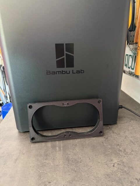 Simple utility bracket or mount